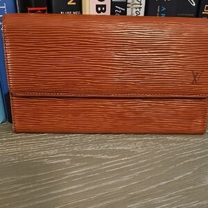 Louis Vuitton VINTAGE SALE Brown Epi Trifold Wallet